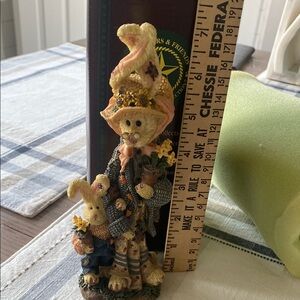Boyds Bears and Friends. Charming Bunny Figurine with Hat